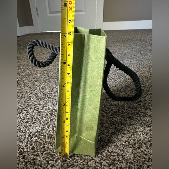 Brand New Mini Gucci Wallet Gift Bag - Picture 4 of 4